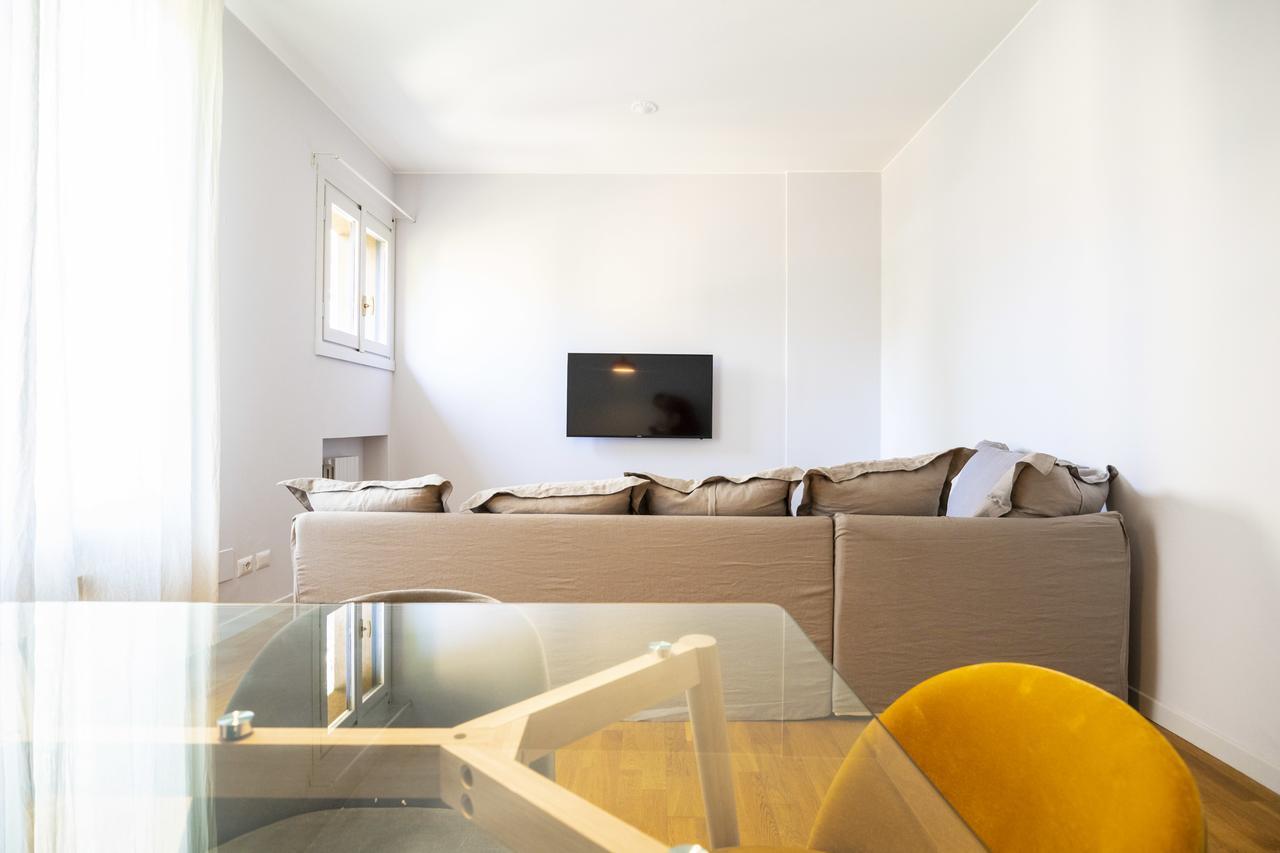 Apartamento Residenza Cornaggia Milán Exterior foto